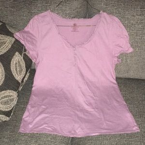 Cute Covington Sport top with ruffle detail, Small